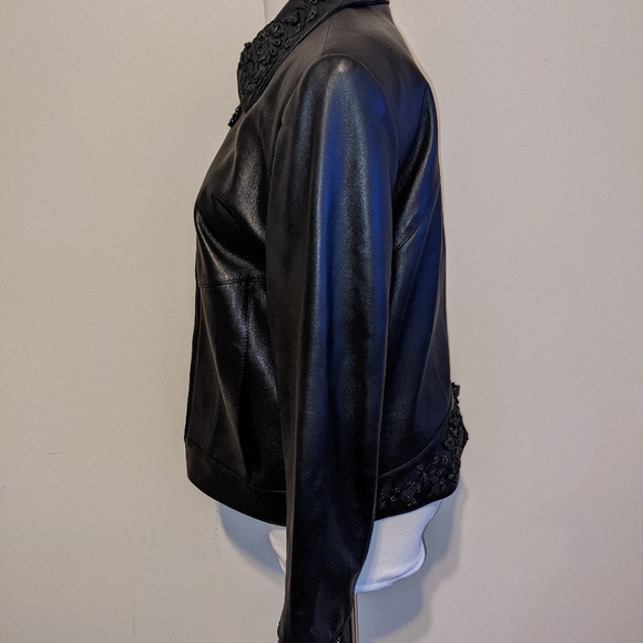 Rare Vintageg ST. JOHN Sport by Marie Gray Embroidered Leather Applique … - Picture 4 of 14